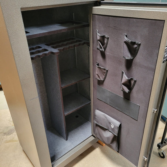 Used Cannon CS5530 Gun Safe, photo 3
