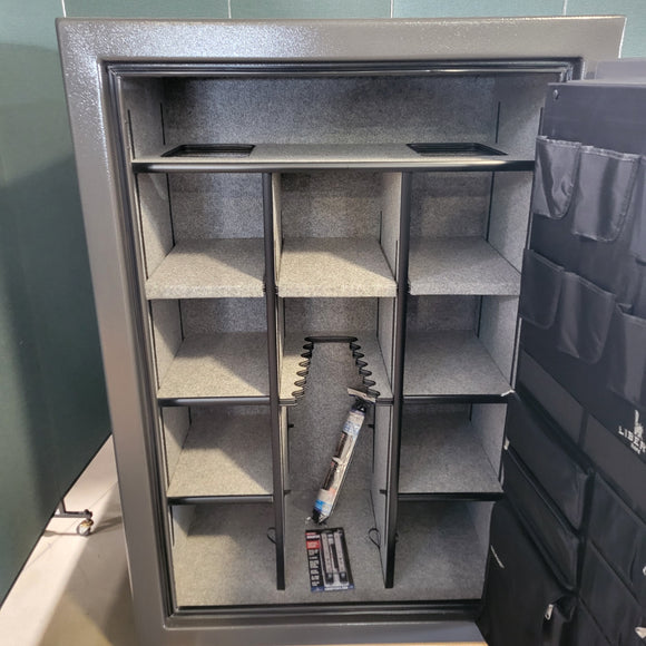 Used Liberty Fatboy XTM Gun Safe, photo 3