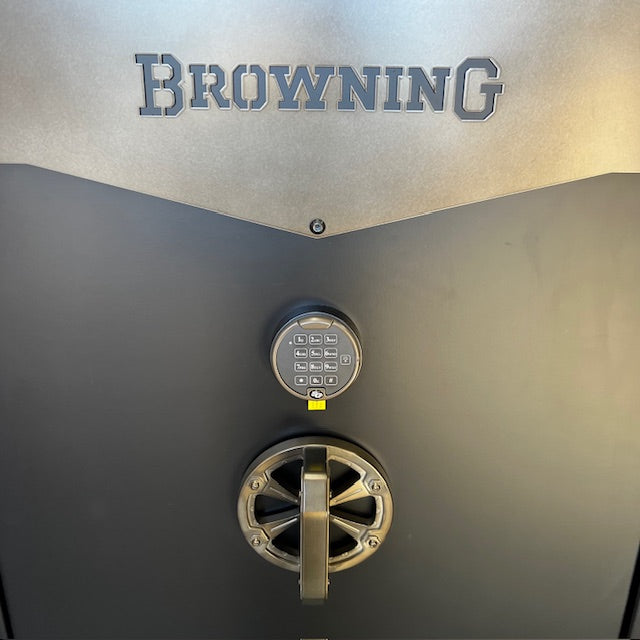 Browning Armored U.S. Stars and Stripes US49 Gun Safe - After Shot Show Sale, photo 5