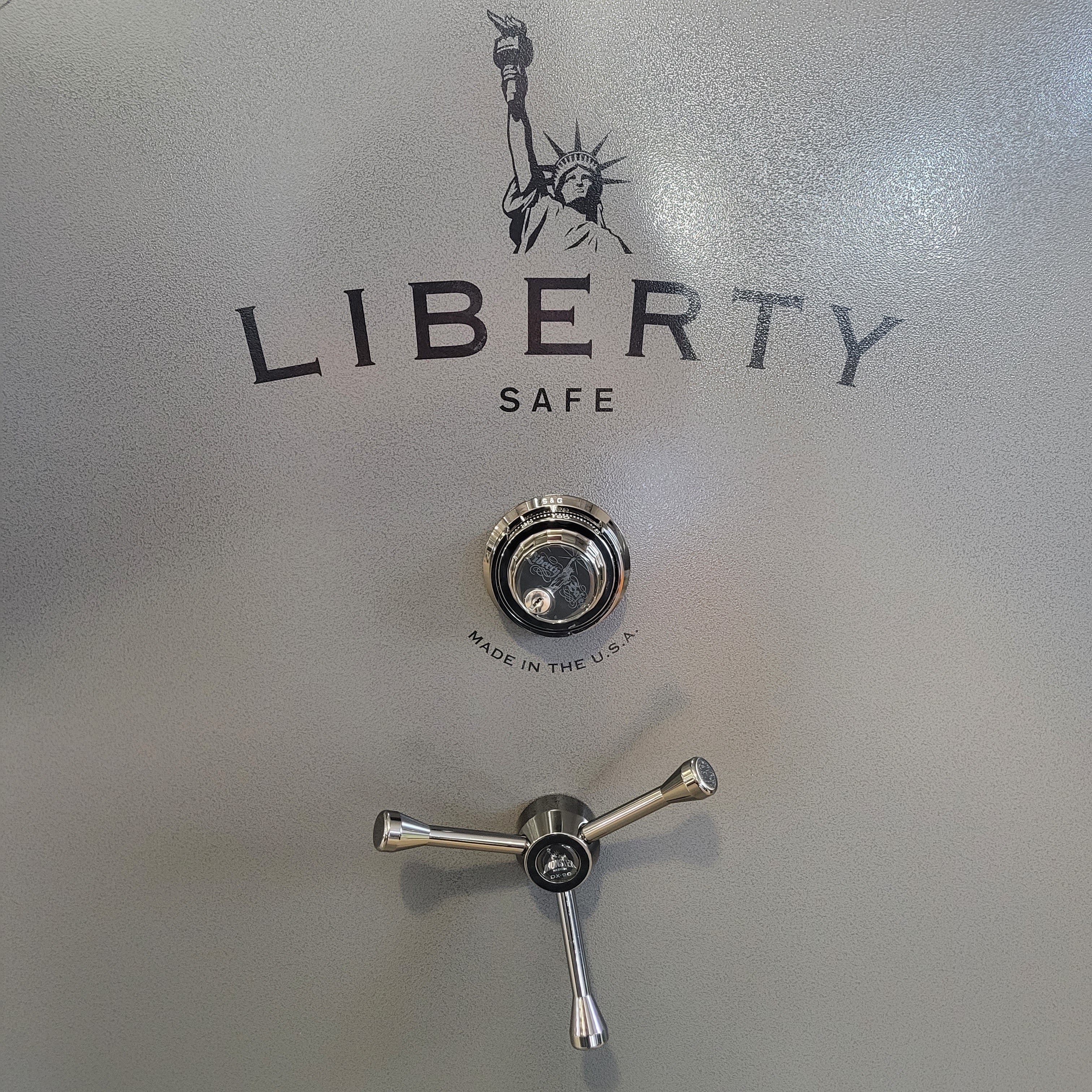 Used Liberty Fatboy Gun Safe, photo 3